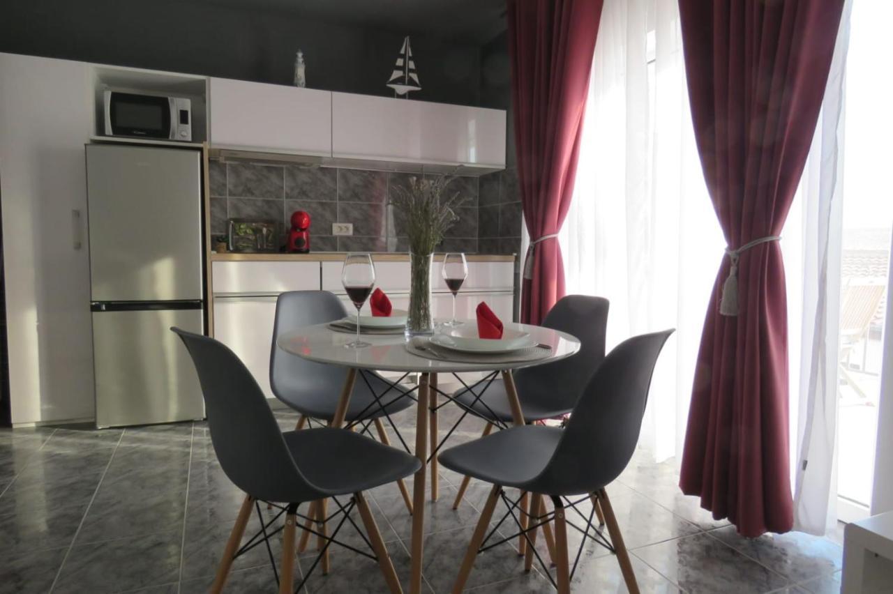 Solis Adriaticum Apartments Ясенице Экстерьер фото